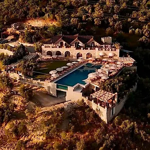 Otel Chateau Fasel Tiran